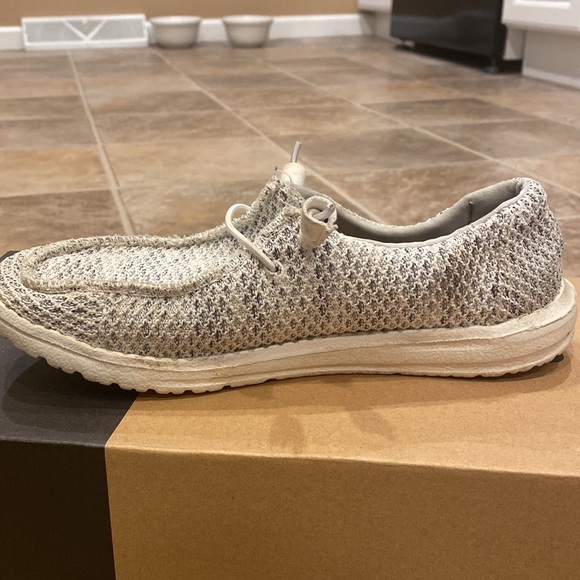 Hey dudes. Size 7. White and Grey. Slightly worn. - Picture 2 of 5